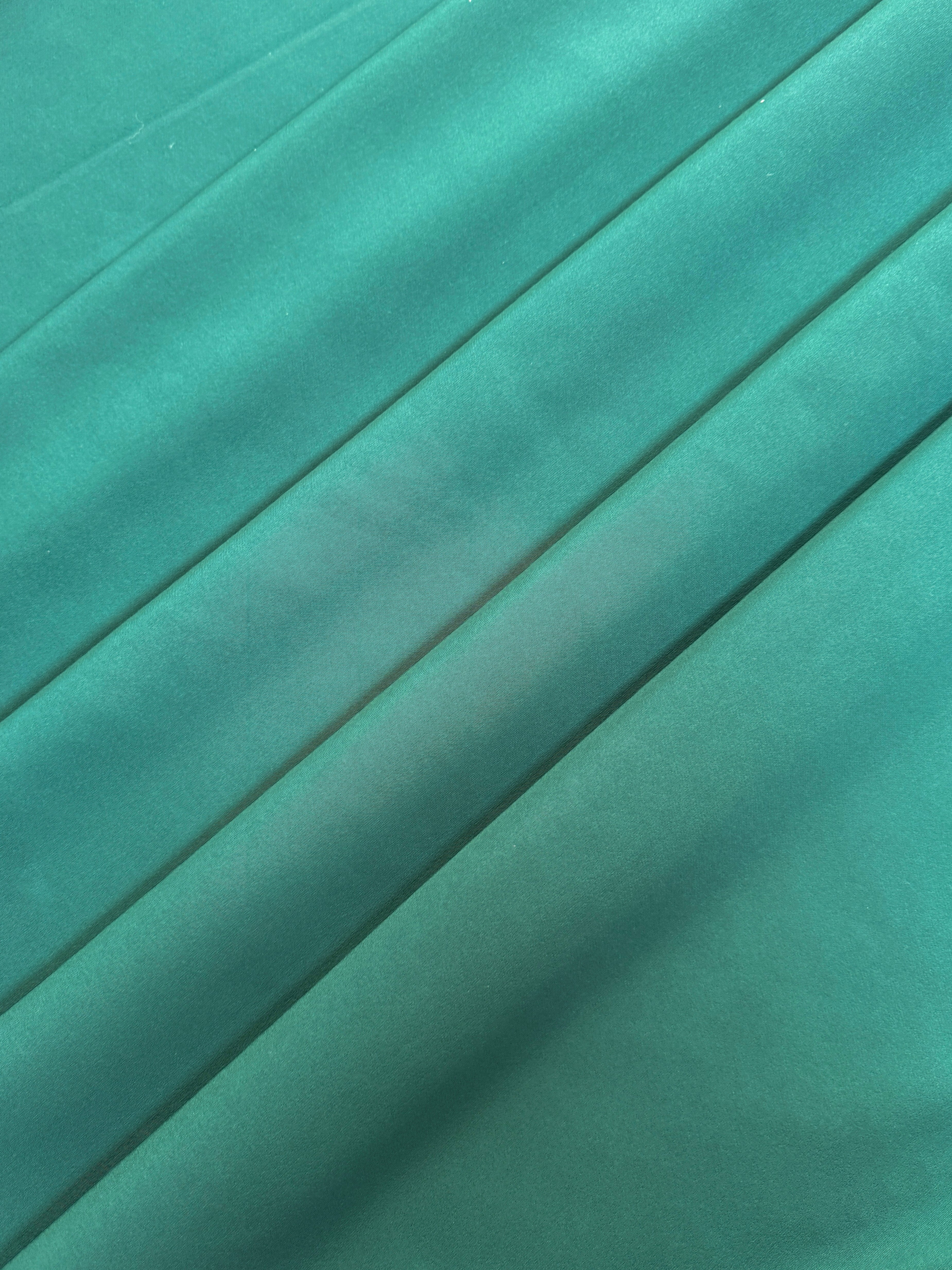 Forest Green Stretch Crepe, Green stretch crepe, Stretch textured fabric, Premium stretch crepe, Crepe for bride, Textured crepe for woman, Crepe in low price, Stretch crepe fabric