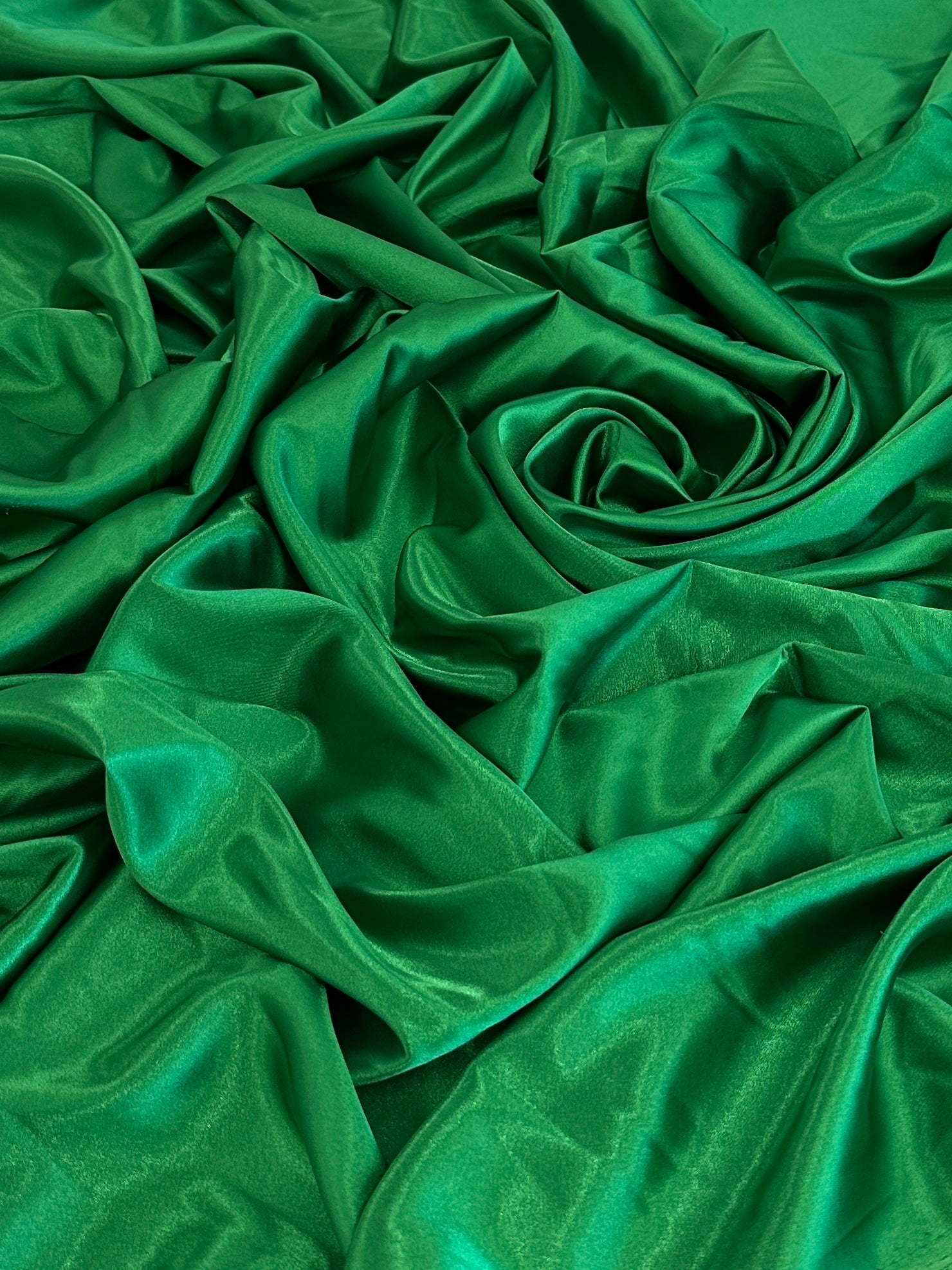 Kelly Green Luxury Silky Satin, Luxury Silky Satin, Silky Satin, Premium Stretch Crepe Back Satin, Satin for Bride, Satin for Women, Satin in Low Price, Cheap Satin, Satin on Sale