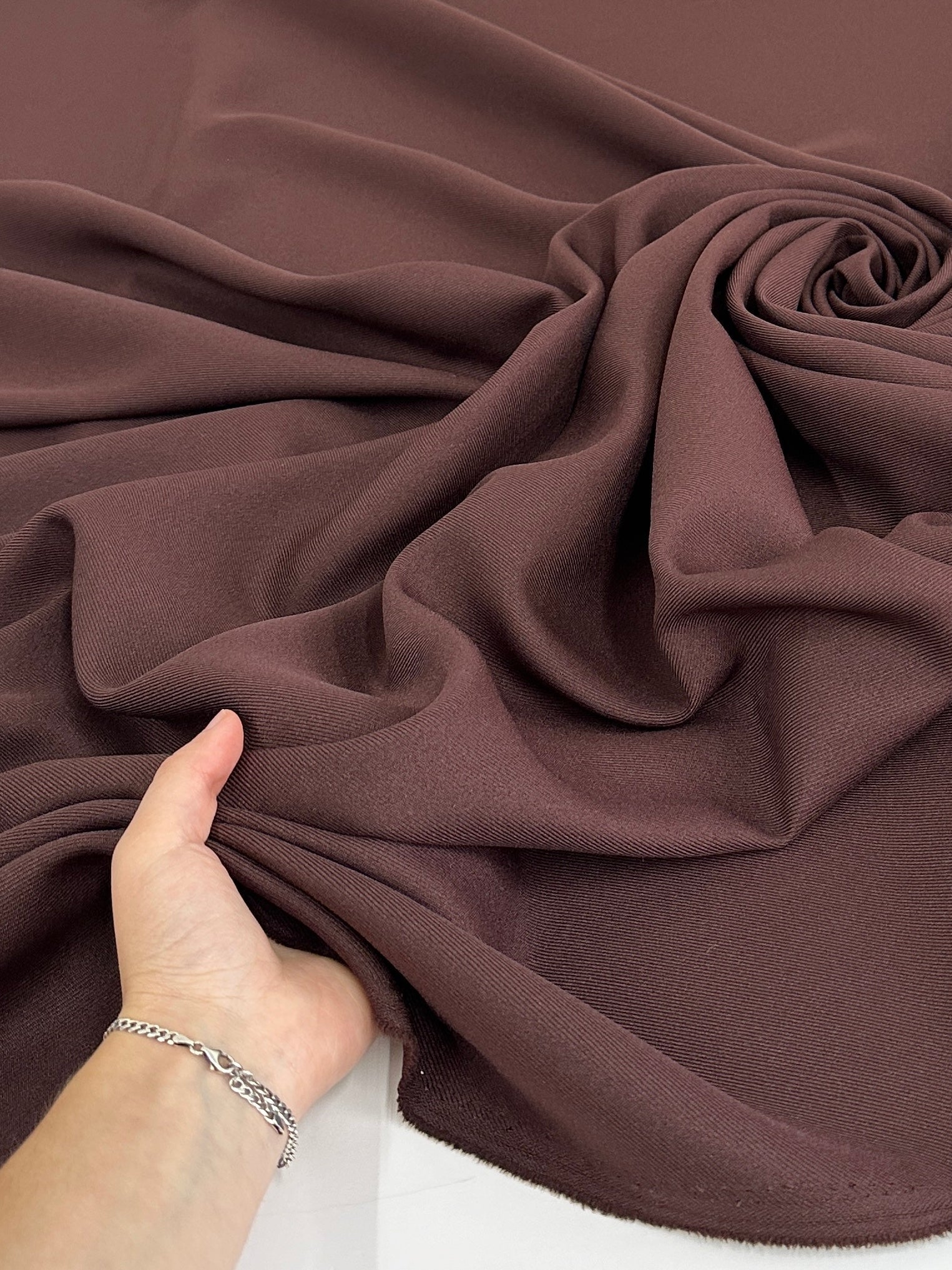 Chocolate Brown Deluxe Gabardine, Gabardine Fabric Price, Crepe & Gabardine, Stretch Crepe, Twill Gabardine, Brushed Twill, Polyester Gabardine, Crepe on Sale, Solid Fabric