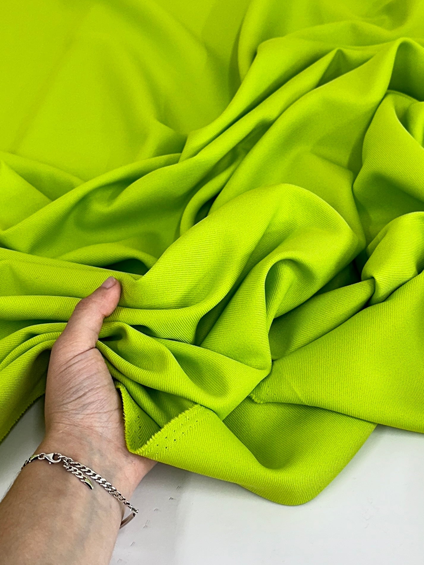 Deluxe Lime Green Gabardine, Gabardine Fabric Price, Crepe & Gabardine, Stretch Crepe, Twill Gabardine, Brushed Twill, Polyester Gabardine, Crepe on Sale, Solid Fabric