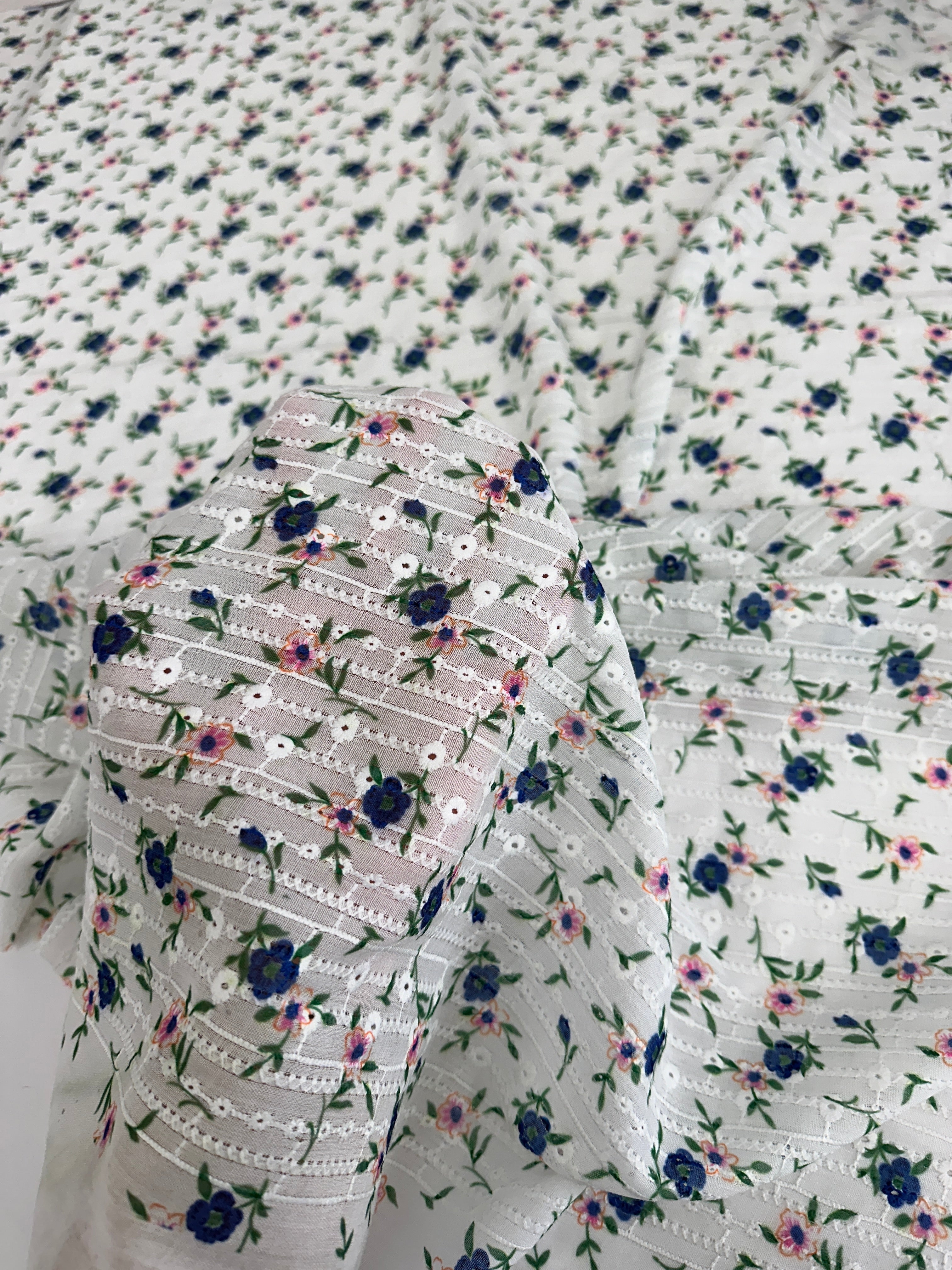 White-Green Flower Embroidered Cotton Eyelet, shop fabrics online, sewing, fabric store, sewing store, cheap fabric store, kiki textiles, textile by the yard