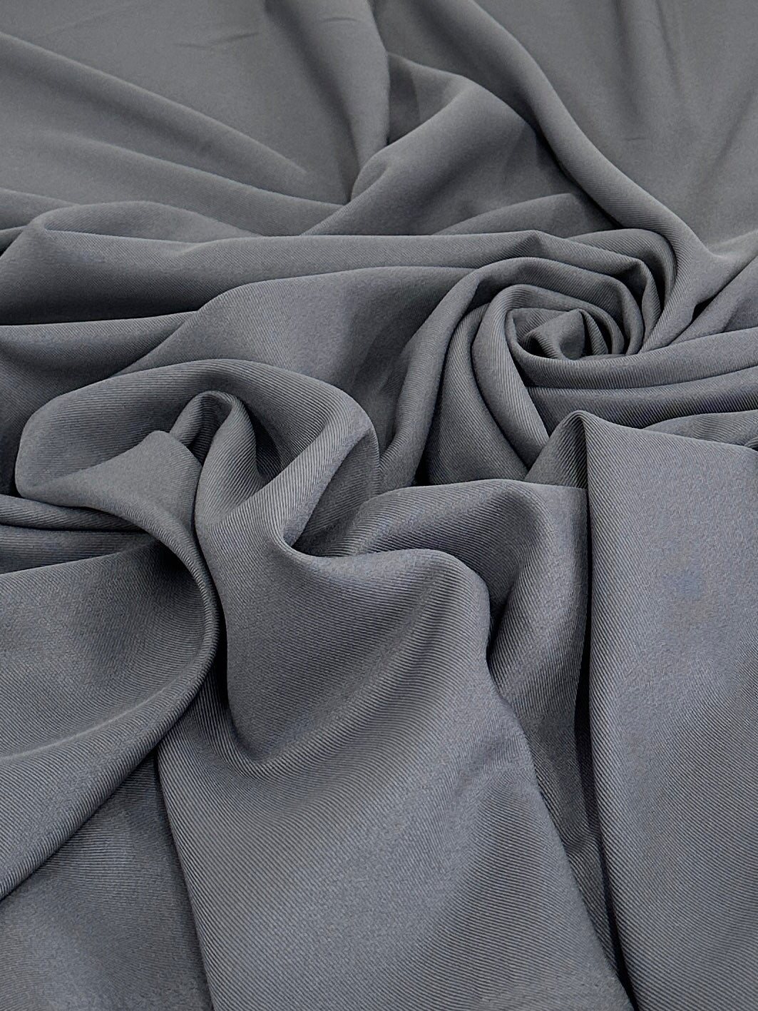 Dark Silver Deluxe Gabardine, Gabardine Fabric Price, Crepe & Gabardine, Stretch Crepe, Twill Gabardine, Brushed Twill, Polyester Gabardine, Crepe on Sale, Solid Fabric